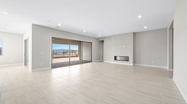 215 Paraggi Bay Dr, Henderson, NV 89011 - photo 2