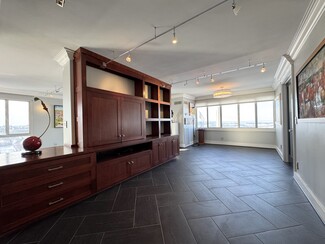 2510 Grand Blvd Unit 2502, Kansas City, MO 64108