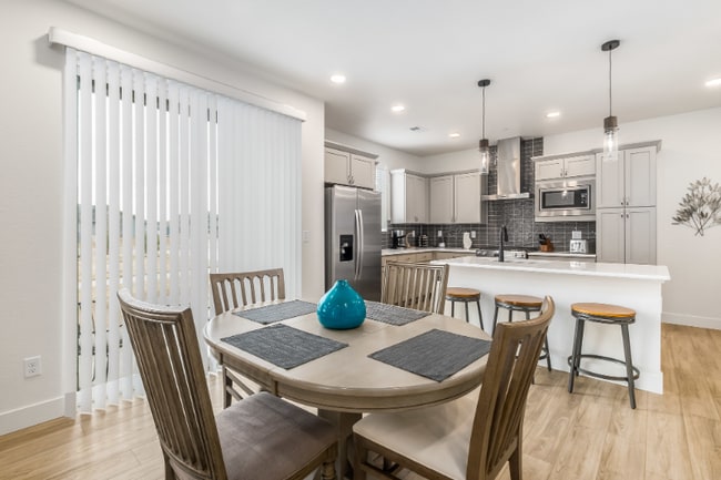 5795 Champlain Dr, Timnath, CO 80547 - photo 6