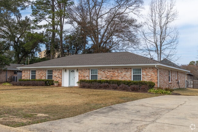 Ranch style homes of all ages are plentiful in Lake Forest.