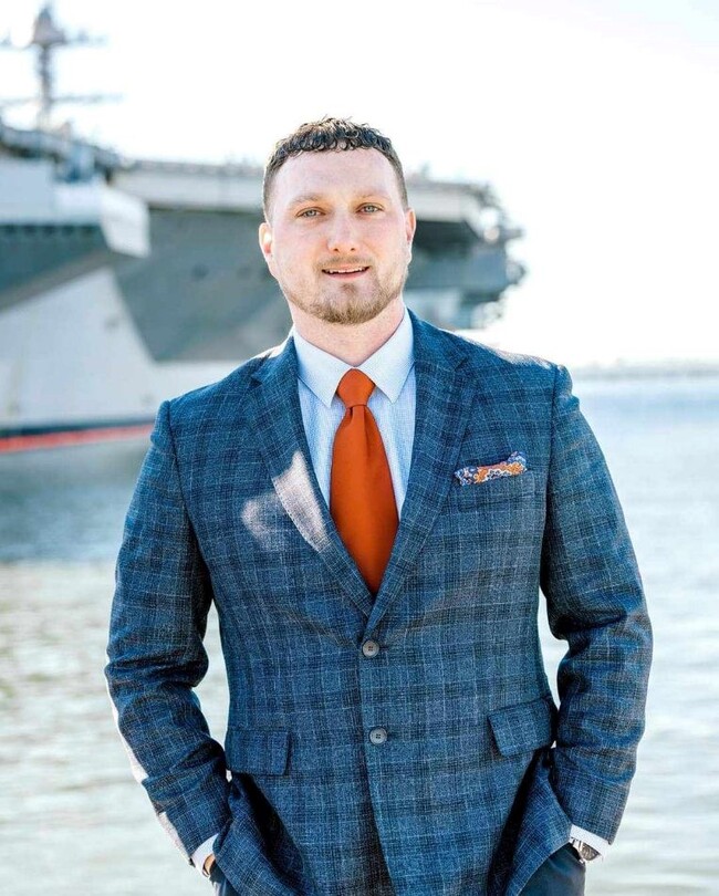 Agent Photo