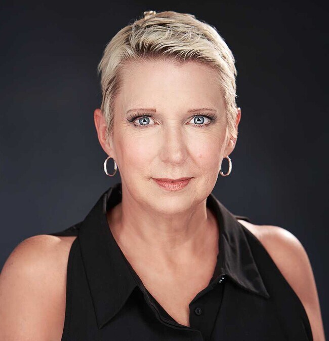 Suzanne Offe