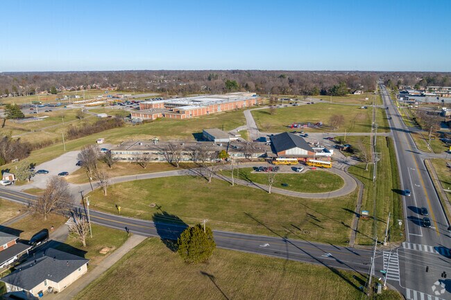 Smyrna Elementary School offers a diverse curriculum to the entire community.