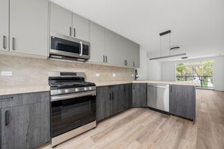 2030 Greenwood St, Evanston, IL 60201