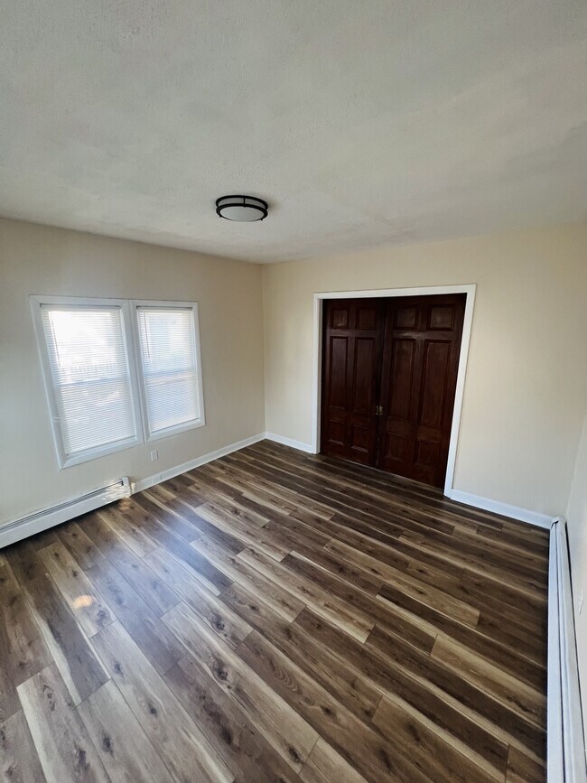 187 Carnation St unit 1, Pawtucket, RI 02860 - photo 5