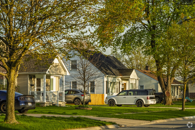 Bungalows can be found throughout the neighborhood of Downtown Flat Rock.
