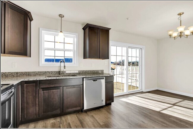 Quinn Station, Chambersburg, PA 17201 - photo 2