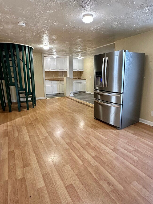 3 Pleasant Terrace Unit 2, Worcester, MA 01609