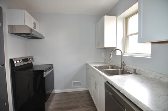 7301 Brookcrest Dr unit 1, Cincinnati, OH 45237 - photo 5