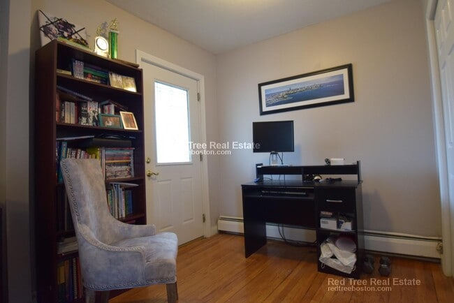 416 Baker St, West Roxbury, MA 02132 - photo 5