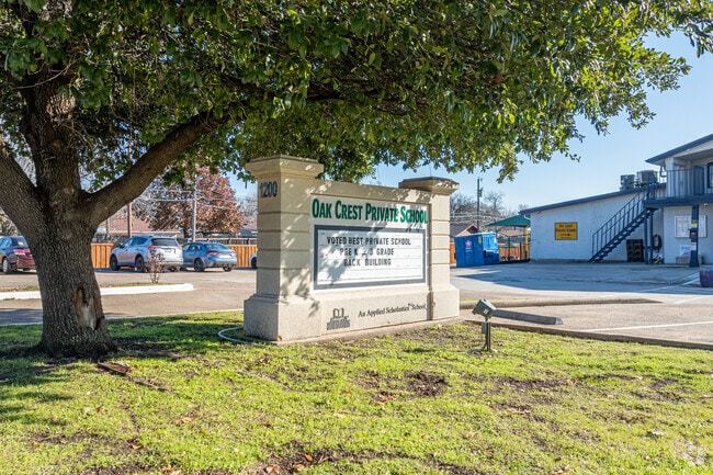 Oak Crest Private School is a private school located in Carrollton, Tx.