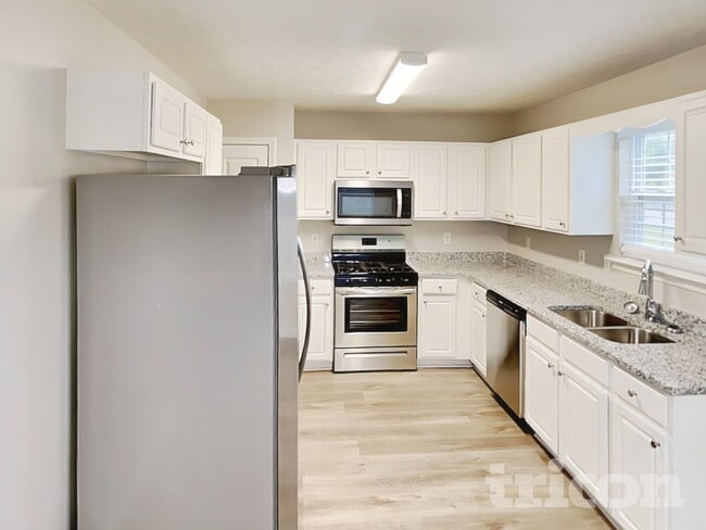 701 St Charles Ave, Dallas, GA 30157 - photo 6