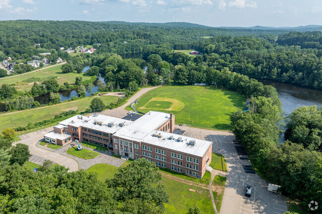 Franklin High School serves area students in grades 9-12.