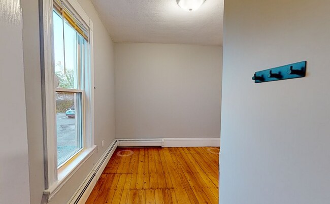 9 Beacon St unit 2, Somerville, MA 02143 - photo 7