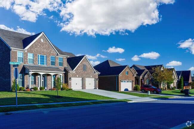 Homebuyers looking in Brannon Crossing can expect to spend around $219 per square foot.