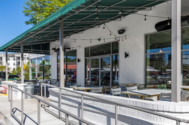 A Perfect Spot For Lunch, Henri's Bakery & Deli Sits in the Center of the North Brookhaven Neighborhood.