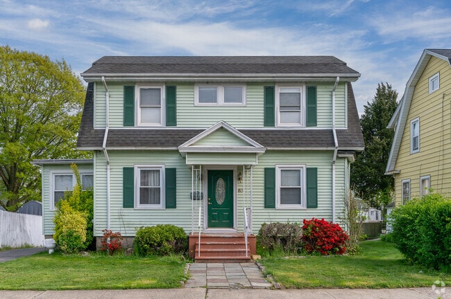 This Colonial Revival home sits on a quiet street in Brooklawn-St. Vincent.