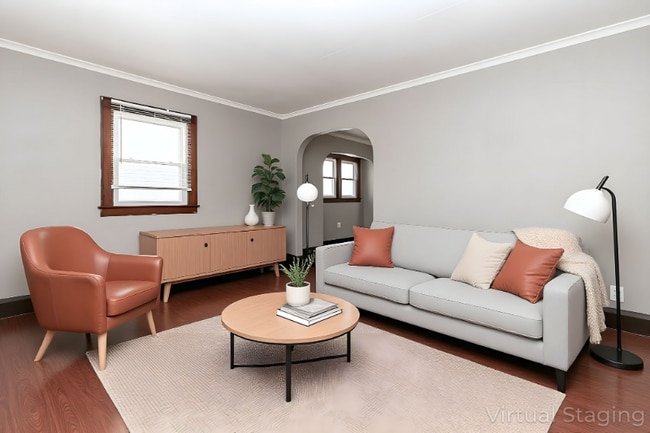 2045 Mansfield Rd, Toledo, OH 43613 - photo 2