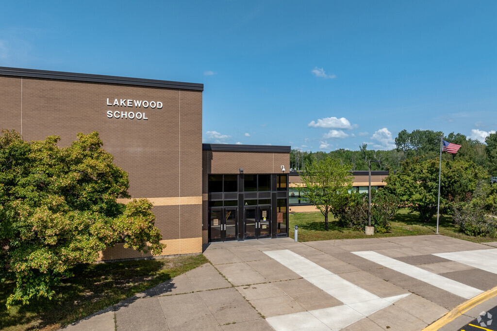 Grades K-5 attend Lakewood Elementary School.