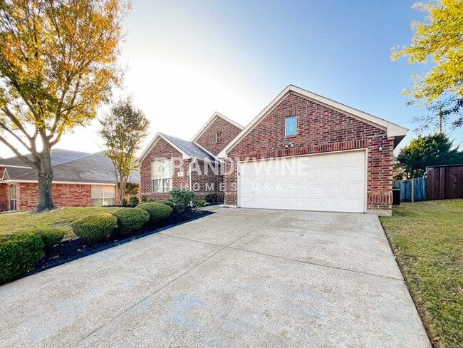 806 Christine Dr, Cedar Hill, TX 75104 - photo 2