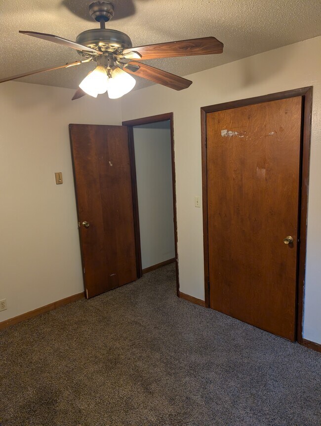 401 W Walnut St, Akron, IN 46910 - photo 7