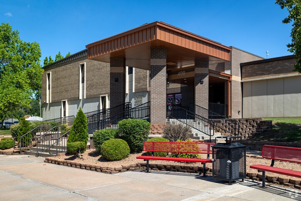 Roster Middle School is a popular option for students after graduating elementary.