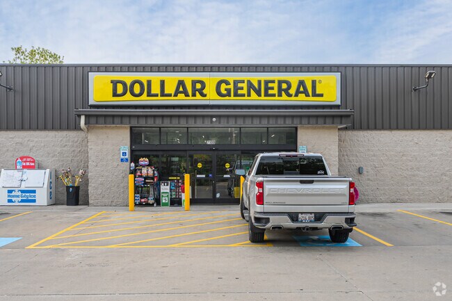 Residents shop for basic groceries at Dollar General located within Wonder Lake.