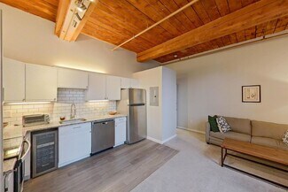 156 Front St, Exeter, NH 03833