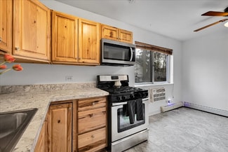 481 Duane Terrace Unit A1, Glen Ellyn, IL 60137