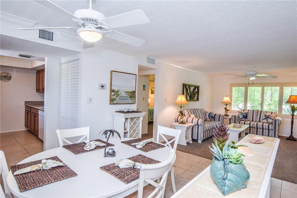 6706 Sarasea Cir unit ID1364701P, Sarasota, FL 34242 - photo 1