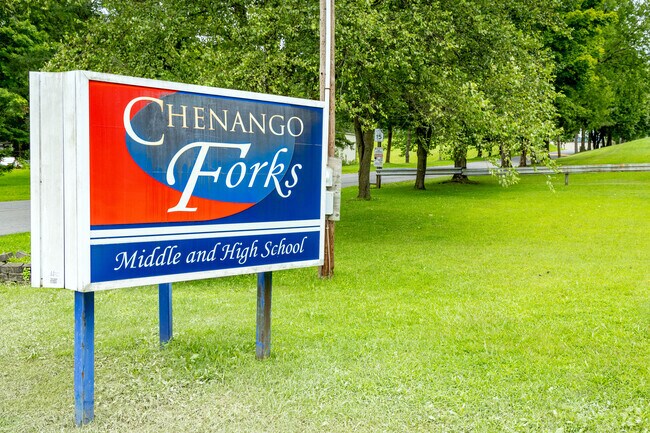 Welcome to Chenango Forks Middle School, located in Binghamton, NY