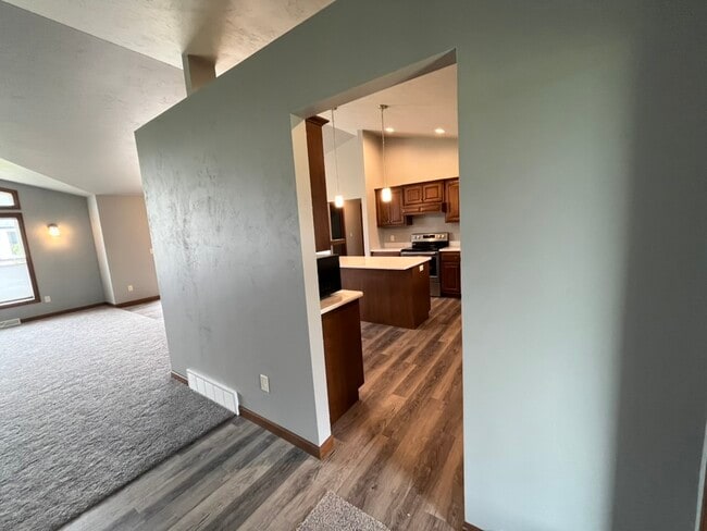 side-kitchen-entrance