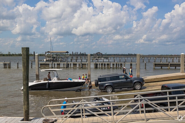 Remleys Point Public Boat Landing is located on the Cooper River in Mount Pleasant.