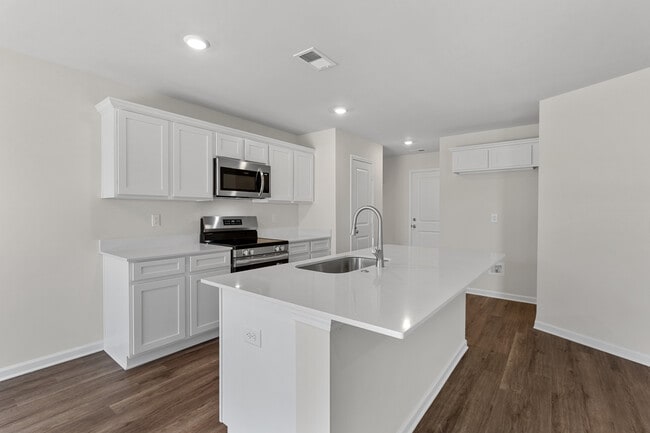 2375 Day Lily St, Sumter, SC 29153 - photo 5