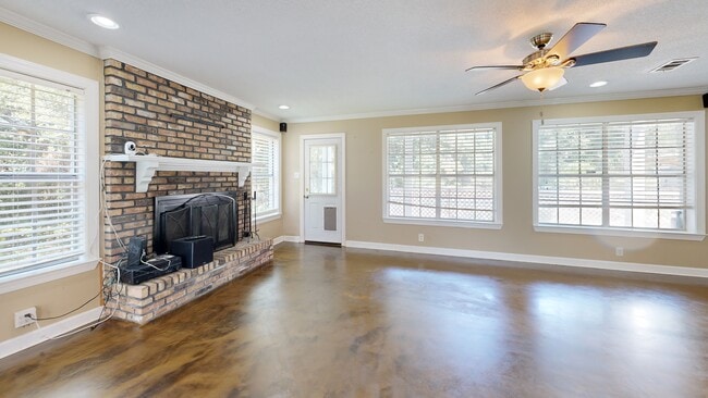 7400a Griffice Rd, Mobile, AL 36618 - photo 2