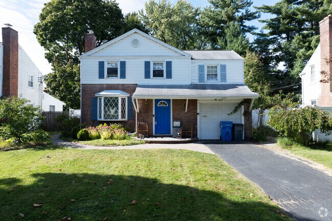 Homes average 12 days on the market in Whitehall before they are sold.