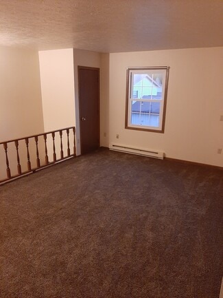 1164 S Lincoln Ave Unit B, Salem, OH 44460