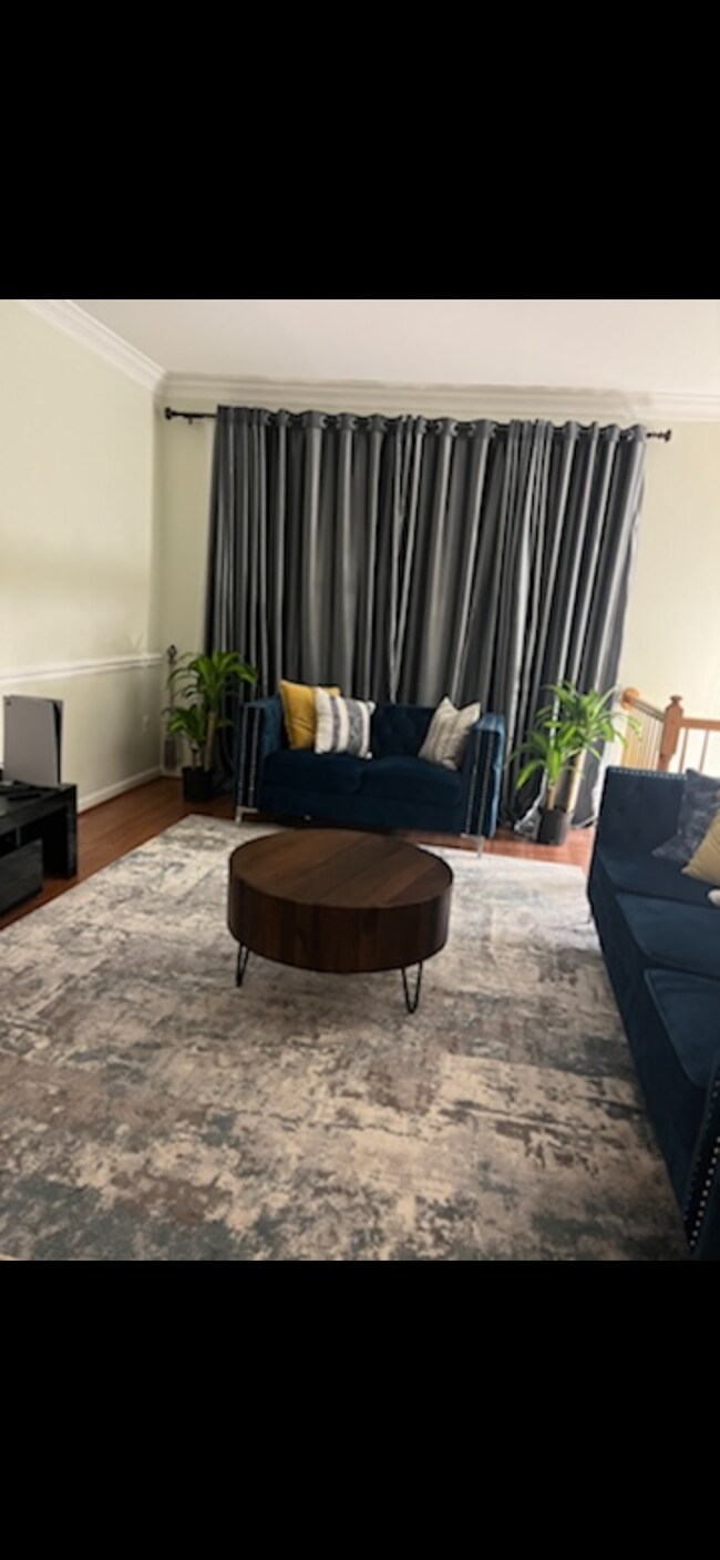 8208 Brooktree St, Laurel, MD 20724 - photo 2