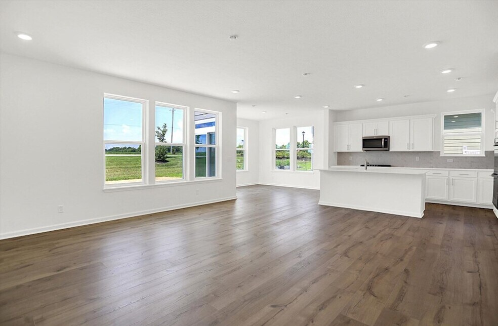 600 Bluestem Ln, New Whiteland, IN 46184 - photo 1