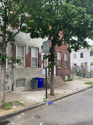 587 Clinton St, Camden, NJ 08103