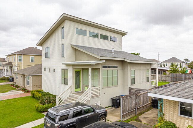 Contemporary home stands among traditional designs in West End near the marina.