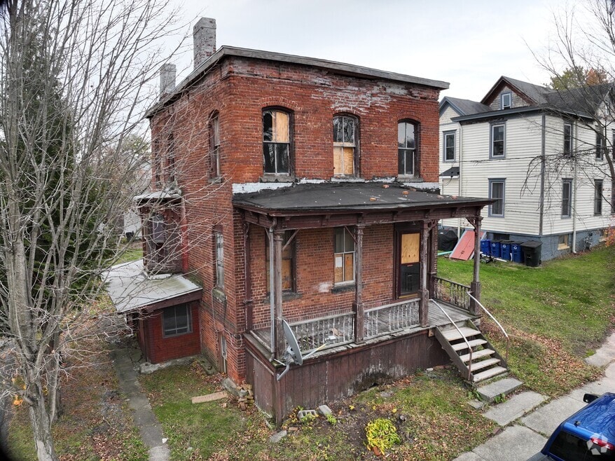 8 Howell St, Catskill, NY 12414 - photo 2