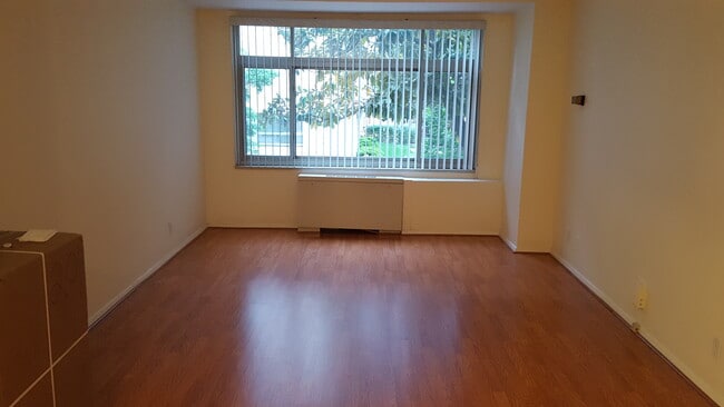 Specious living room
