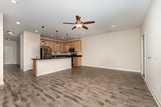 1915 Fleming Rd unit C, Greensboro, NC 27410 - photo 5