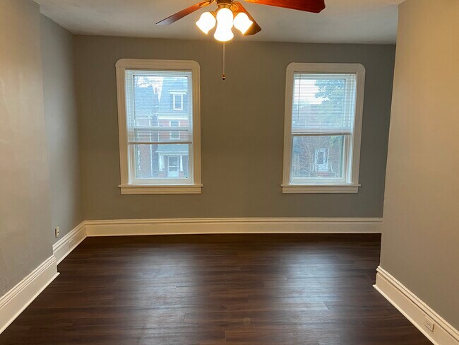 4044 Russell Blvd unit A, Saint Louis, MO 63110 - photo 6