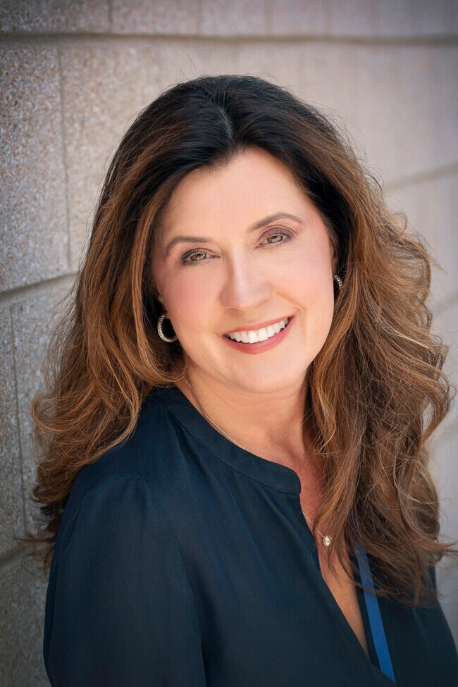 Julianne Howshar-Schultz