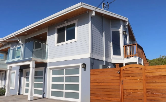 902 W Cliff Dr unit A, Santa Cruz, CA 95060 - photo 2