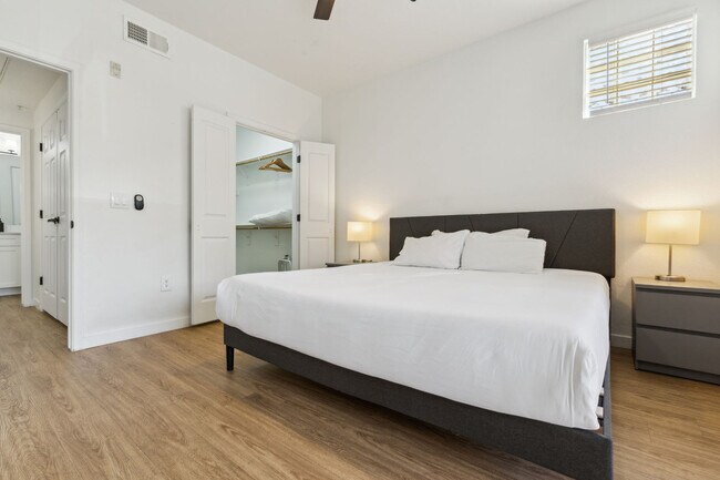 9450 W Cabela Dr unit ID1054662P, Glendale, AZ 85305 - photo 7