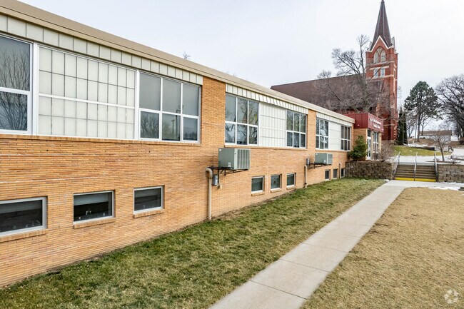 St John Nepomucene School is very convenient for Weston families.