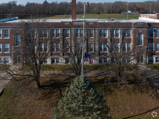 Berry Intermediate School in 
Lebanon has a strong core curriculum.
